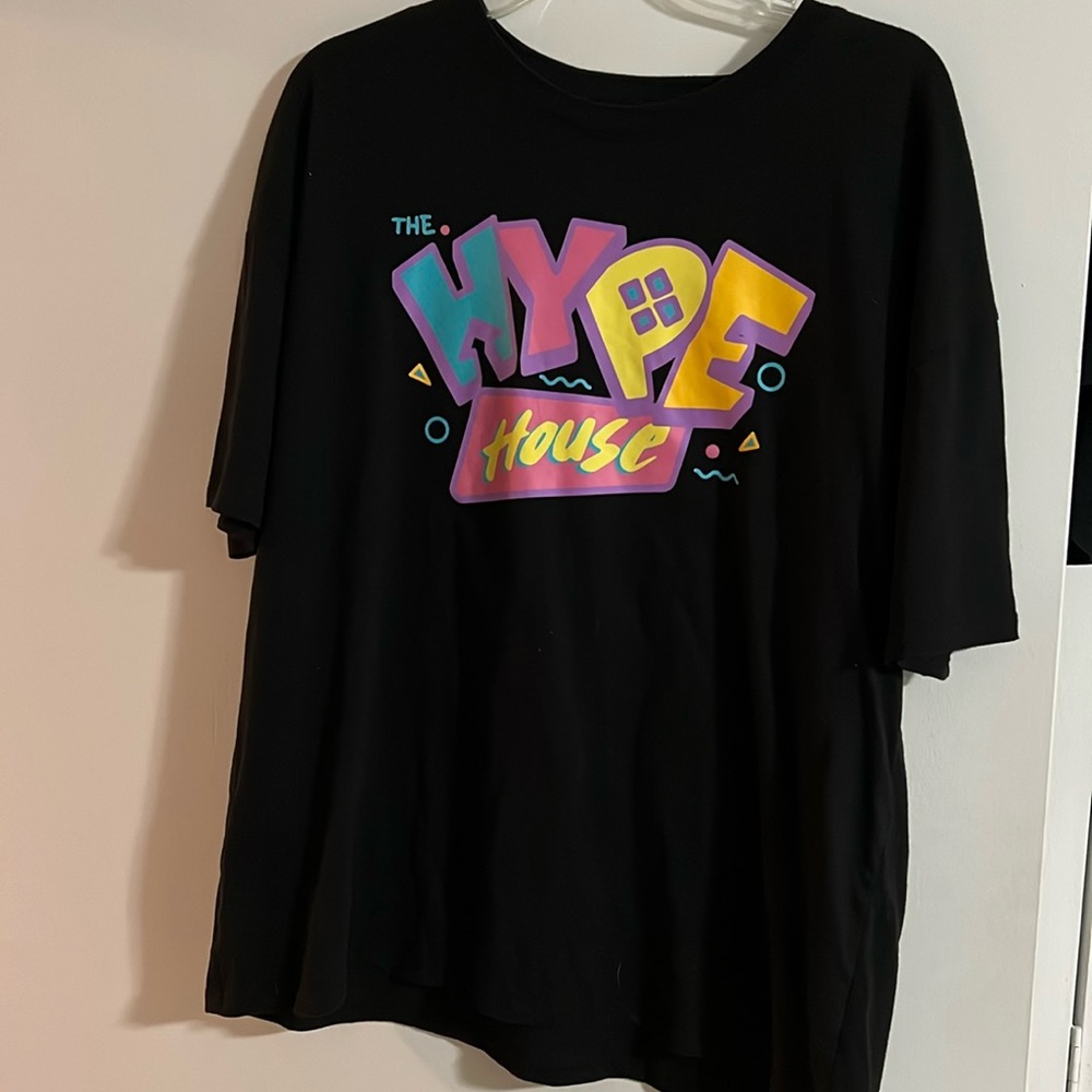 The Hype House T-Shirt Size XL Black Short Sleeve Shirt